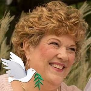 Meet your Posher, Sharon